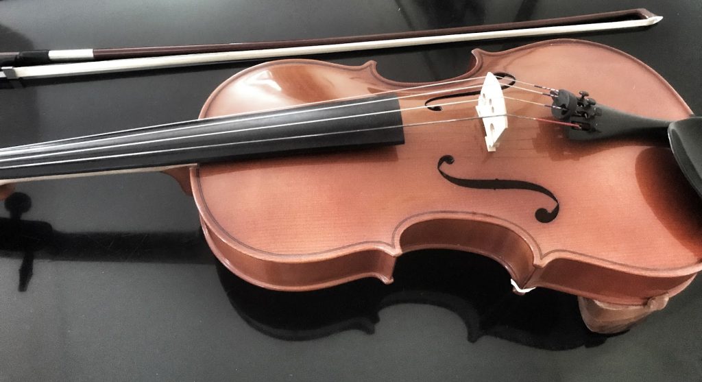 Beautiful viola made in China in Jonathan Slatter Music music studio